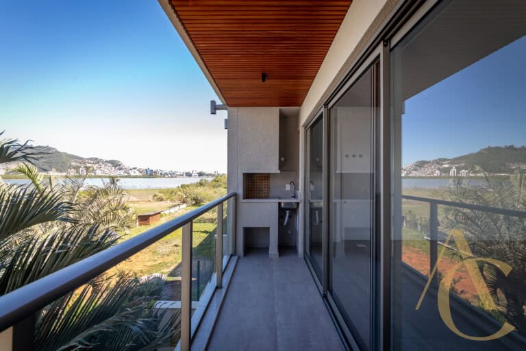 Apartamento duplex à venda – 2 suítes – João Paulo – Florianópolis/SC.