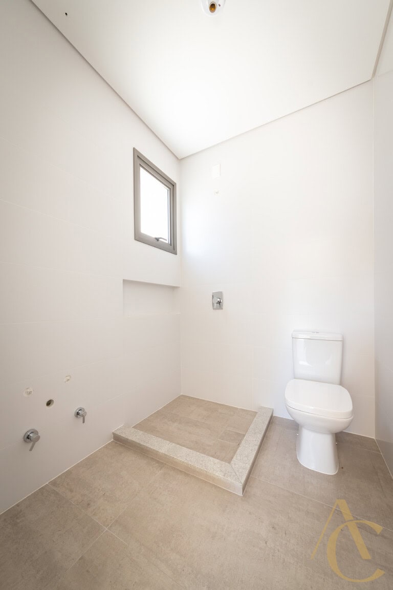 Apartamento duplex à venda – 2 suítes – João Paulo – Florianópolis/SC.