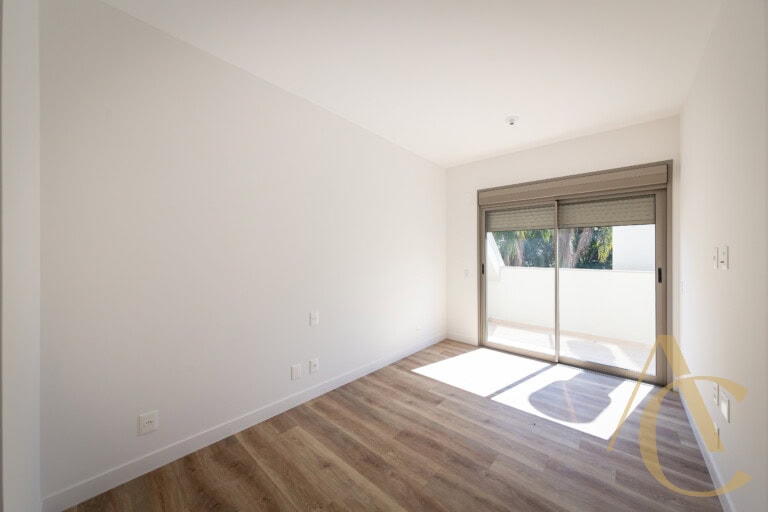 Apartamento duplex à venda – 2 suítes – João Paulo – Florianópolis/SC.