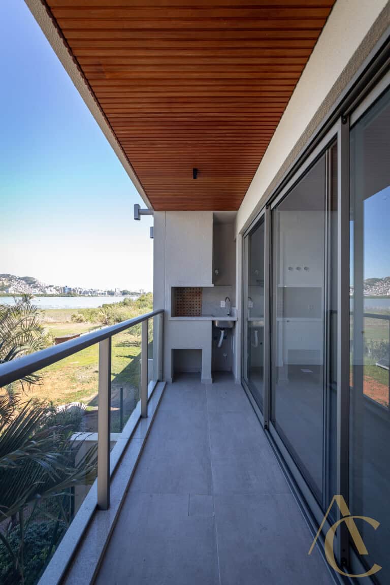 Apartamento duplex à venda – 2 suítes – João Paulo – Florianópolis/SC.