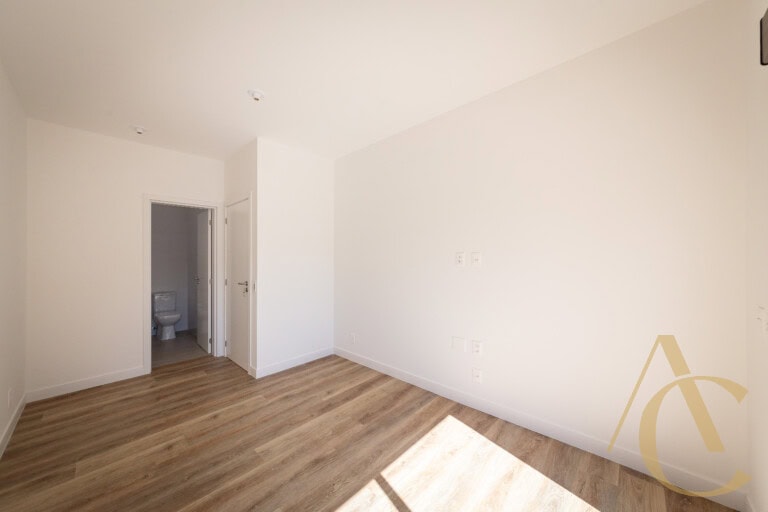 Apartamento duplex à venda – 2 suítes – João Paulo – Florianópolis/SC.