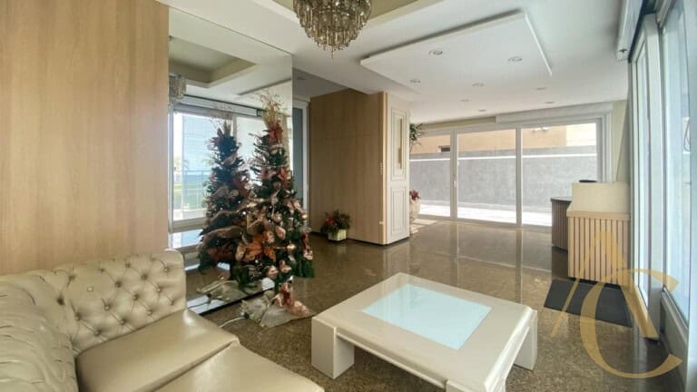 Apartamento à venda -3 quartos sendo 2 suítes – Centro | Florianópolis/SC