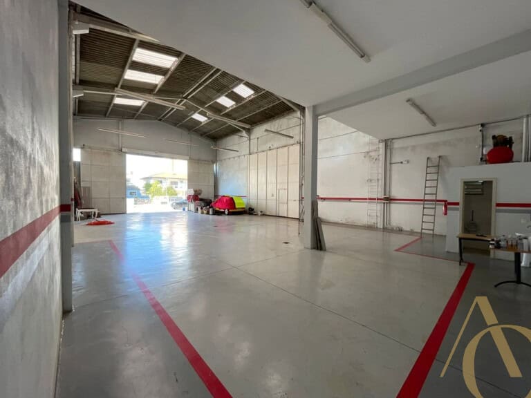 Galpão para alugar – 320,00m² – Areias | São José/SC
