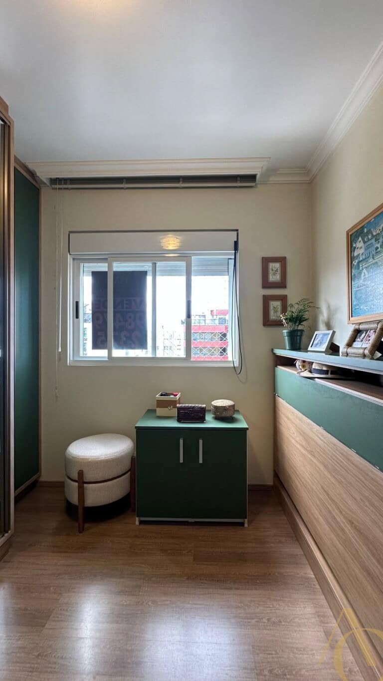 Apartamento à venda – 3 quartos sendo 2 suítes – Centro | Florianópolis/SC.