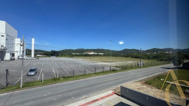 Galpão para alugar – 268,15m²  – Sertão do Maruim – São José/SC.