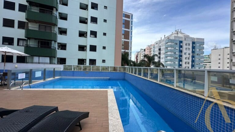 Apartamento à venda – 3 suítes – 3 vagas –  Centro | Florianópolis/SC.