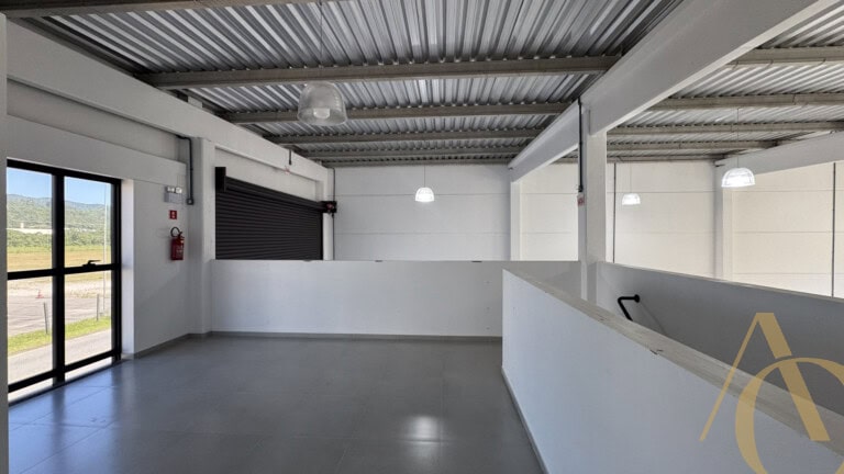 Galpão para alugar – 268,15m²  – Sertão do Maruim – São José/SC.
