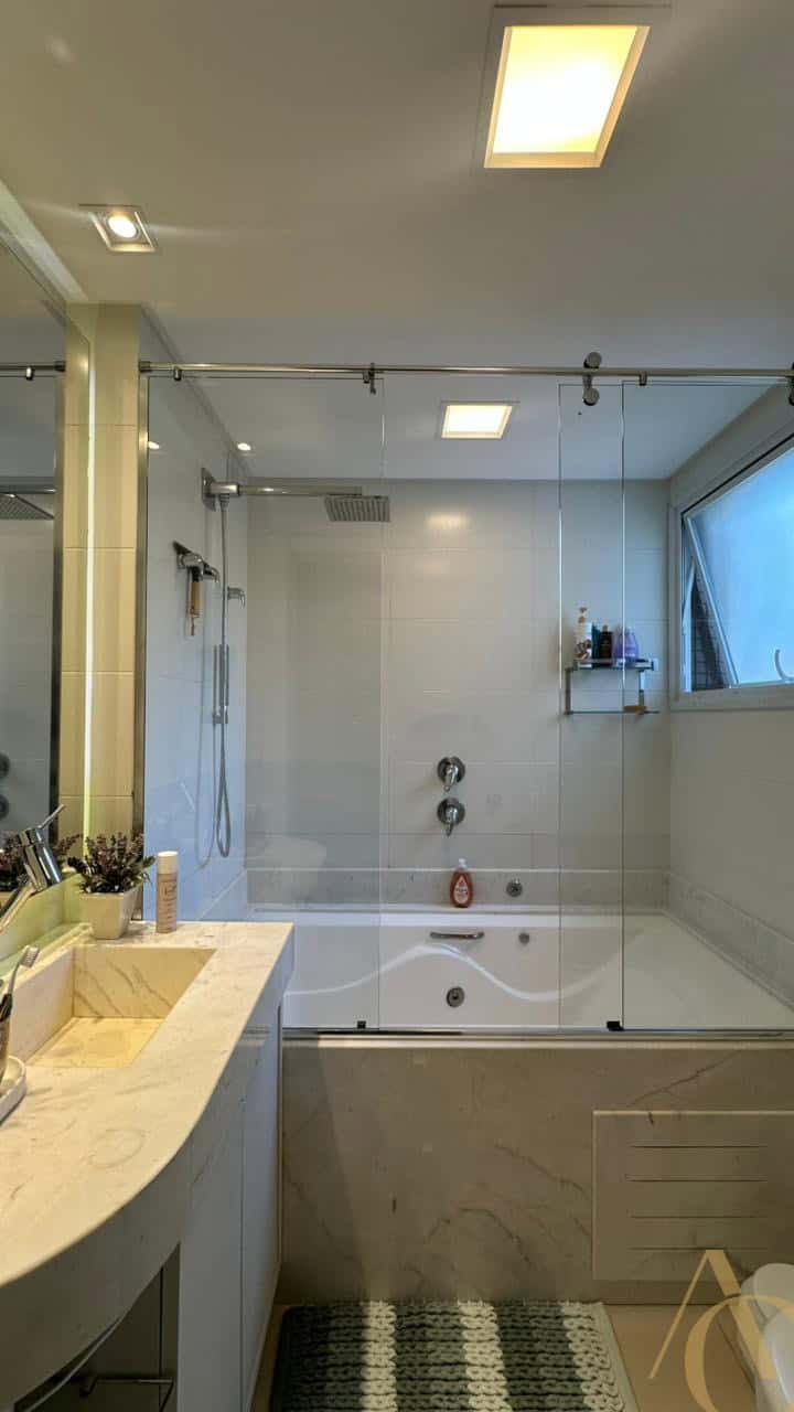 Apartamento à venda – 3 suítes – 3 vagas –  Centro | Florianópolis/SC.