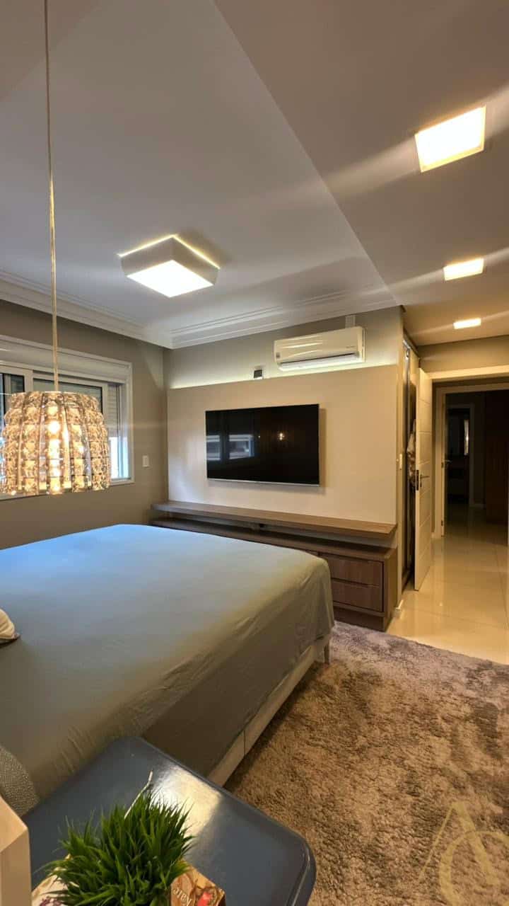 Apartamento à venda – 3 suítes – 3 vagas –  Centro | Florianópolis/SC.