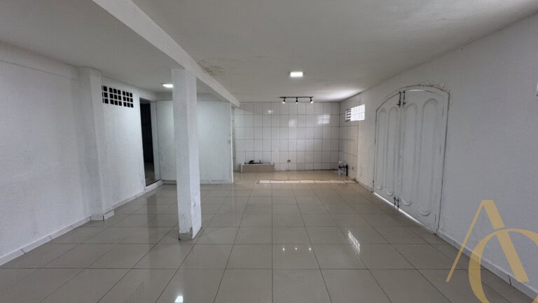 Galpão para alugar – 520,00m² – Ipiranga | São José/SC.