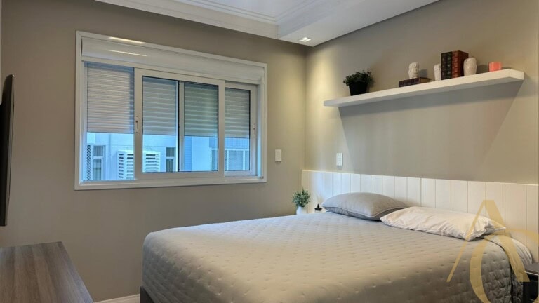 Apartamento à venda – 3 suítes – 3 vagas –  Centro | Florianópolis/SC.