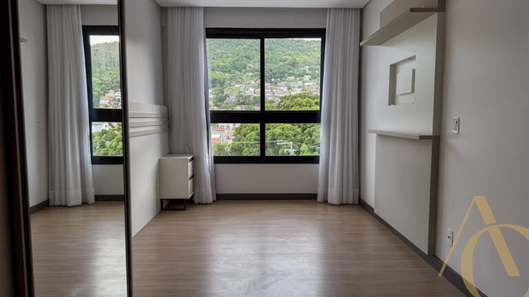 Apartamento para locação – 2 quartos sendo 1 suíte – Saco dos Limões | Florianópolis/SC.