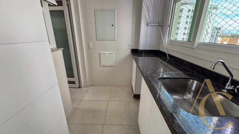 Apartamento para alugar – 1 suíte e 2 demi-suítes – Agronômica | Florianópolis/SC.