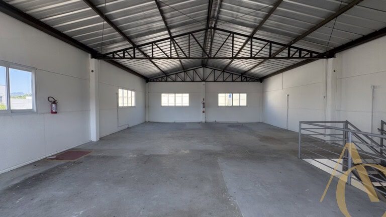 Galpão para alugar – 350,00m² – Brejaru | Palhoça/SC
