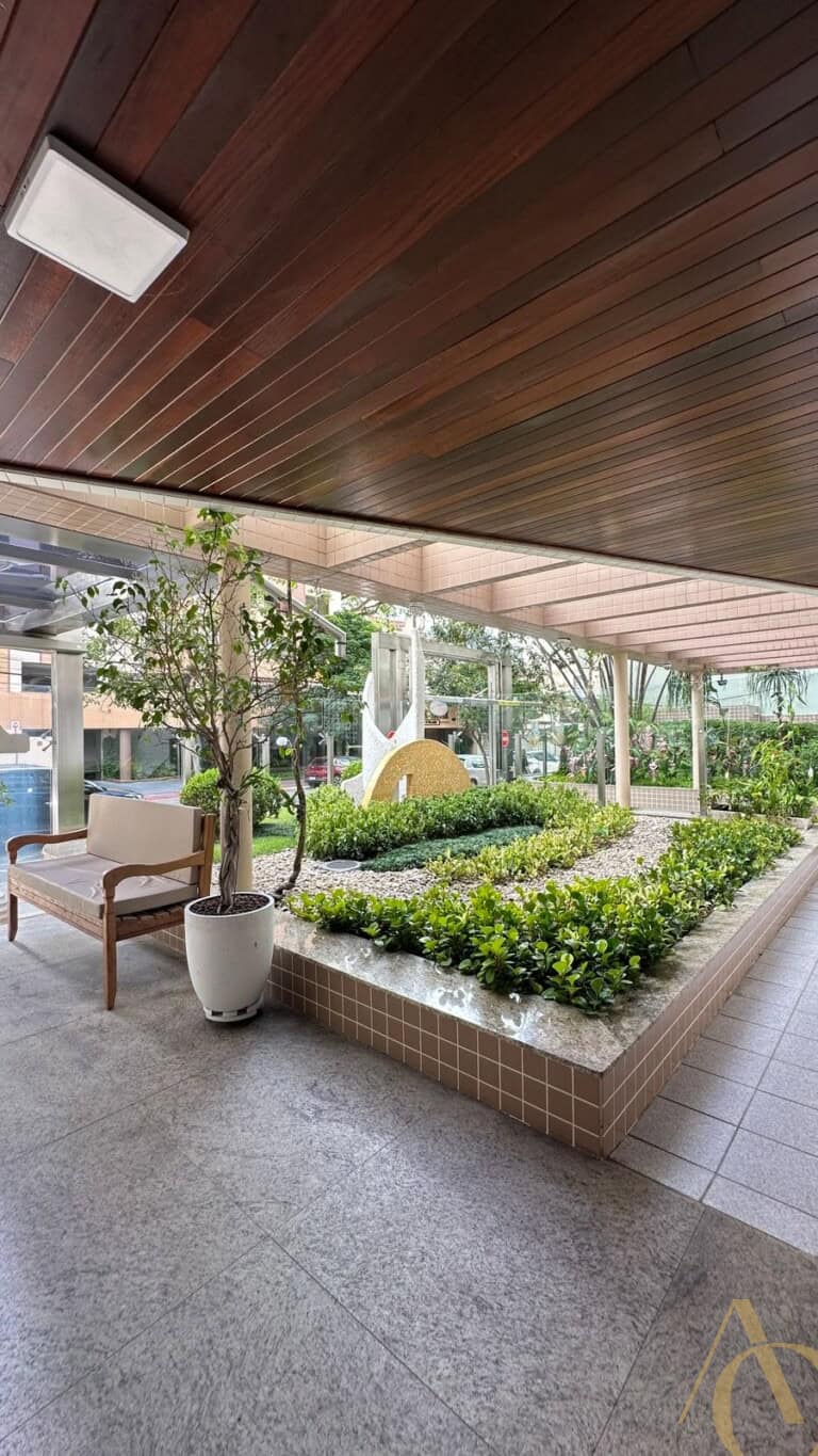 Apartamento à venda – 3 quartos sendo 2 suítes – Centro | Florianópolis/SC.