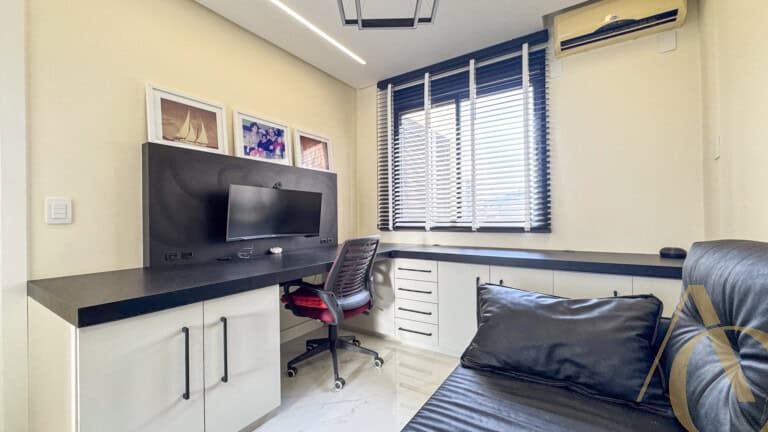 Apartamento à venda – 3 quartos sendo 2 suítes – Centro | Florianópolis/SC.