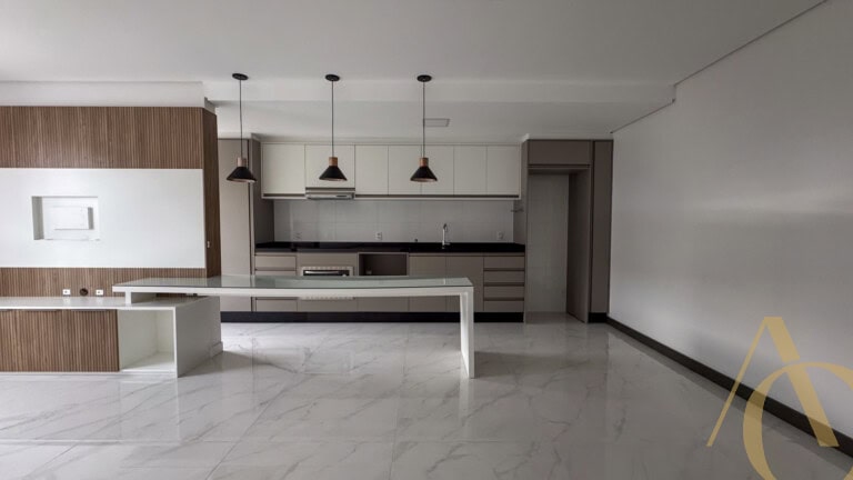 Apartamento para locação – 2 quartos sendo 1 suíte – Saco dos Limões | Florianópolis/SC.