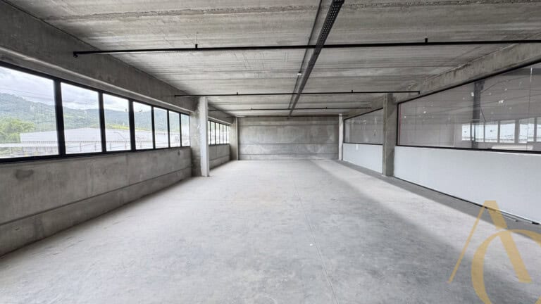 Galpão para alugar – 3.934,47m² – Beira Rio | Biguaçu/SC.