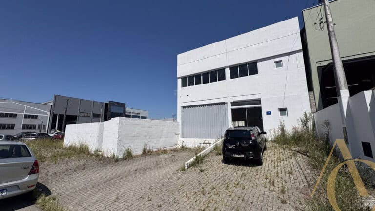 Galpão para alugar – 350,00m² – Brejaru | Palhoça/SC