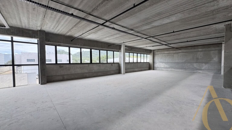 Galpão para alugar – 3.934,47m² – Beira Rio | Biguaçu/SC.