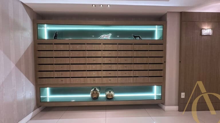 Apartamento à venda – 3 suítes – 3 vagas –  Centro | Florianópolis/SC.