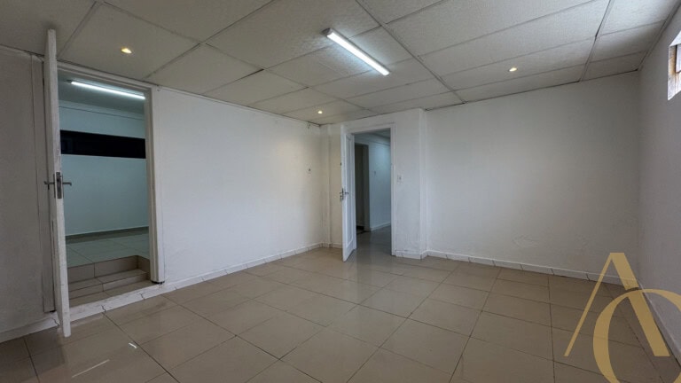 Galpão para alugar – 520,00m² – Ipiranga | São José/SC.