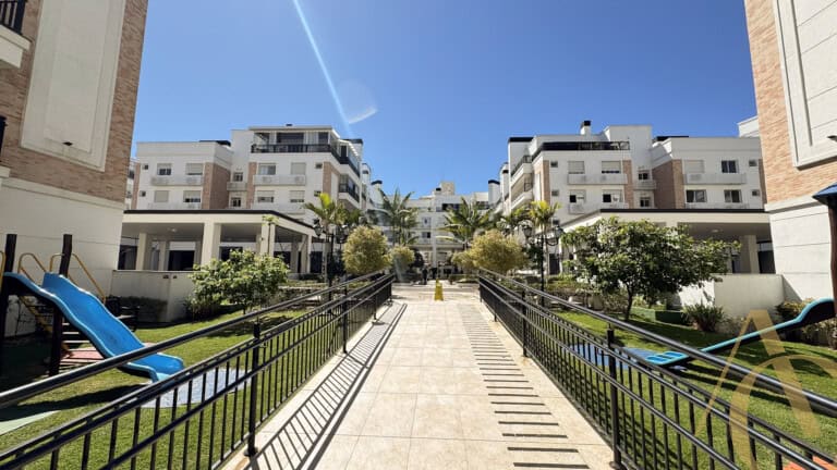 Apartamento para alugar – 3 quartos sendo 1 suíte – Abraão | Florianópolis/SC.