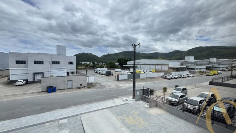 Galpão para alugar – 3.934,47m² – Beira Rio | Biguaçu/SC.