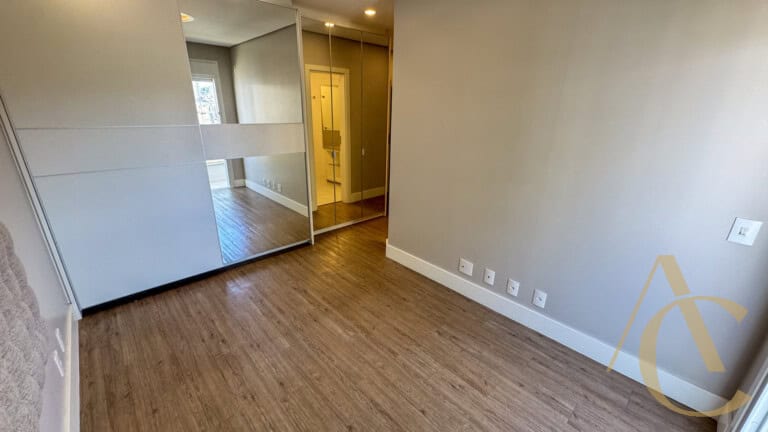 Apartamento para alugar – 1 suíte e 2 demi-suítes – Agronômica | Florianópolis/SC.