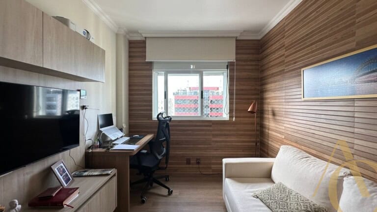 Apartamento à venda – 3 quartos sendo 2 suítes – Centro | Florianópolis/SC.