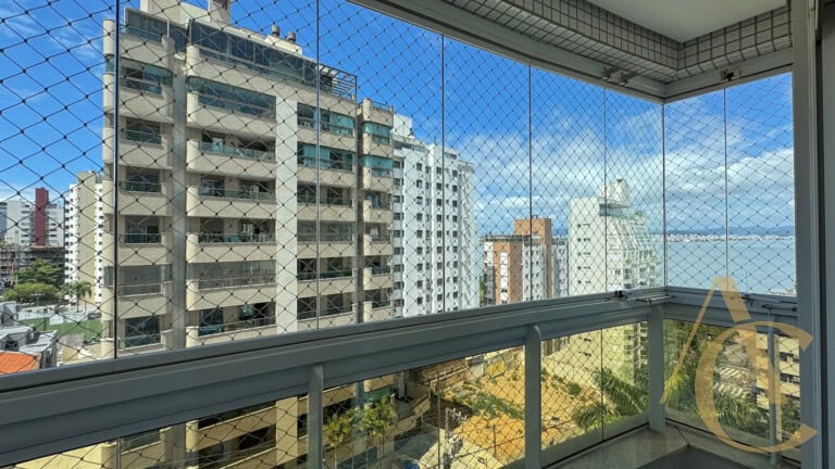 Apartamento para alugar – 1 suíte e 2 demi-suítes – Agronômica | Florianópolis/SC.