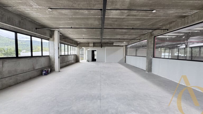 Galpão para alugar – 3.934,47m² – Beira Rio | Biguaçu/SC.