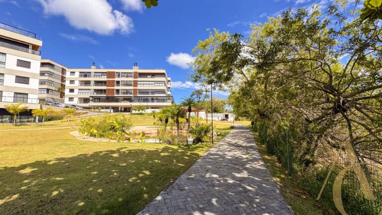 Apartamento à venda – 3 suítes – João Paulo – Florianópolis/SC.