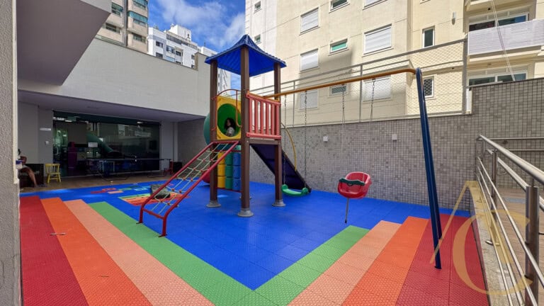 Apartamento para alugar – 1 suíte e 2 demi-suítes – Agronômica | Florianópolis/SC.