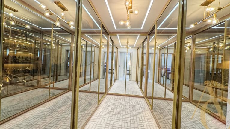 Apartamento à venda – 3 quartos sendo 2 suítes – Centro | Florianópolis/SC.