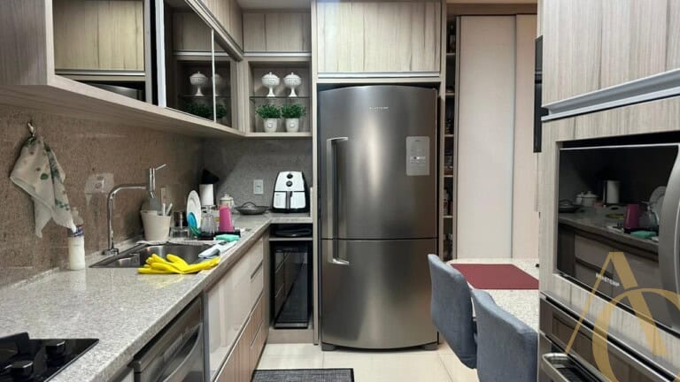 Apartamento à venda – 3 suítes – 3 vagas –  Centro | Florianópolis/SC.