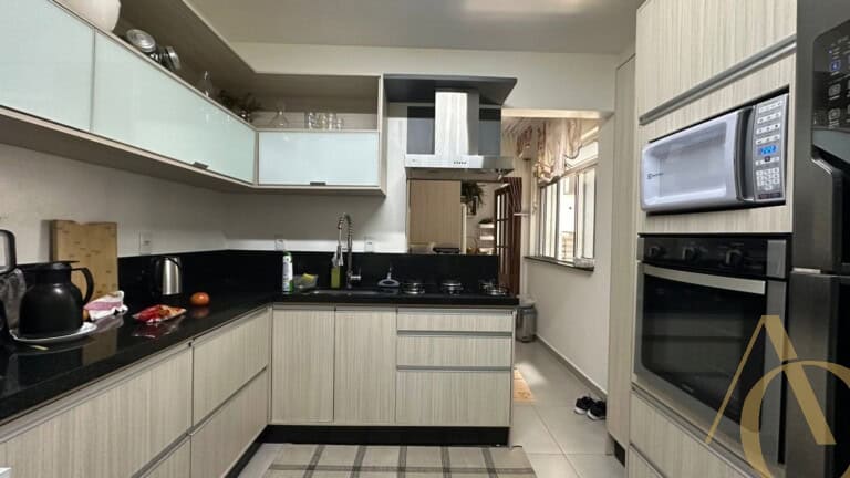 Apartamento à venda – 03 quartos sendo 01 suíte – Centro | Florianópolis/SC