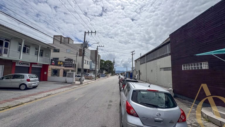 Galpão para alugar – 520,00m² – Ipiranga | São José/SC.