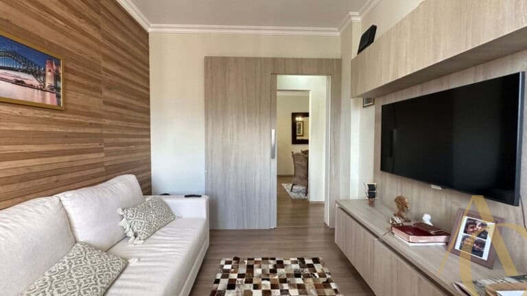 Apartamento à venda – 3 quartos sendo 2 suítes – Centro | Florianópolis/SC.