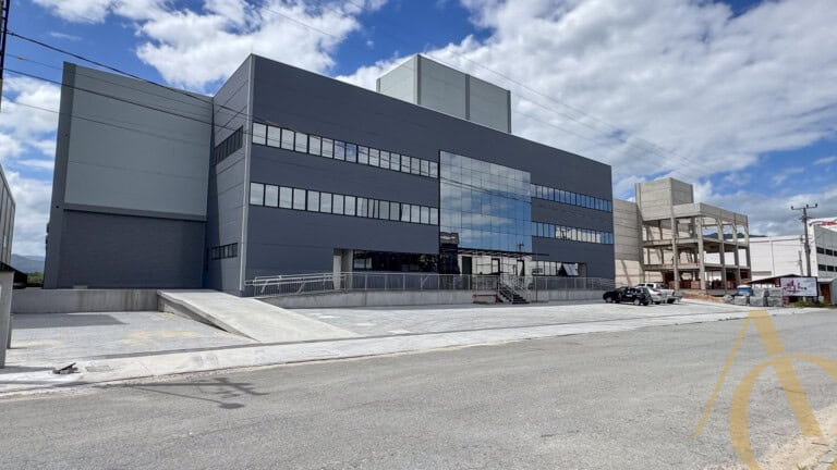 Galpão para alugar – 3.934,47m² – Beira Rio | Biguaçu/SC.