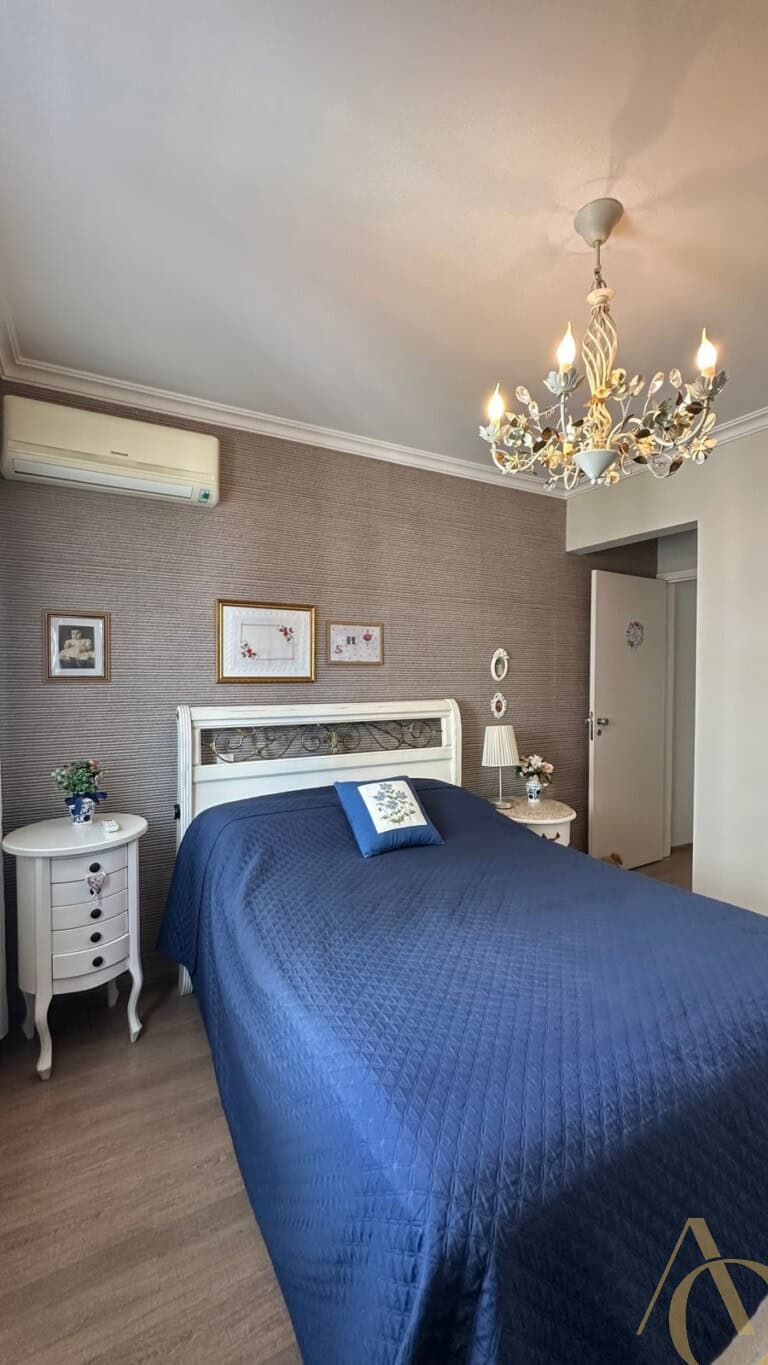 Apartamento à venda – 3 quartos sendo 2 suítes – Centro | Florianópolis/SC.