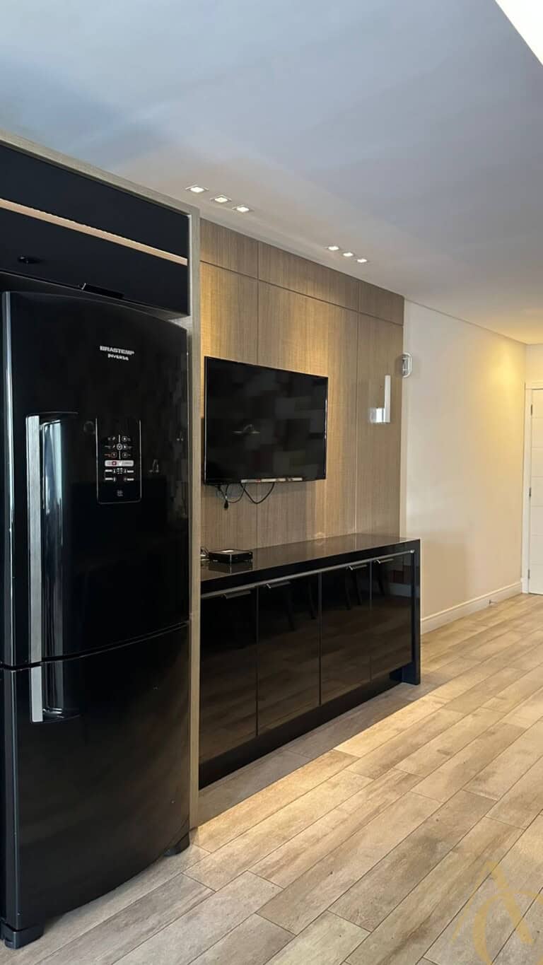 Apartamento à venda – 3 suítes – 3 vagas –  Centro | Florianópolis/SC.