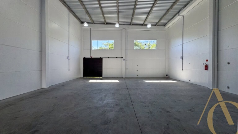 Galpão para alugar – 268,15m²  – Sertão do Maruim – São José/SC.