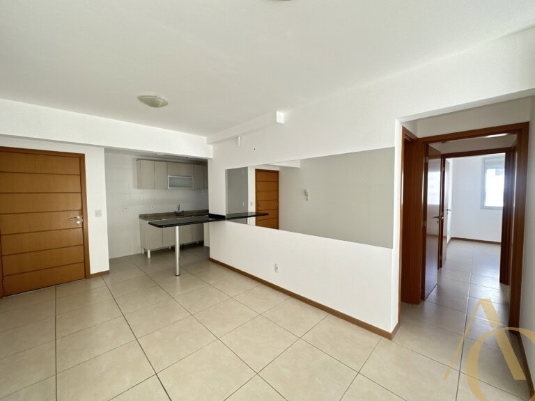 Apartamento para alugar – 3 quartos sendo 1 suíte – Abraão | Florianópolis/SC.