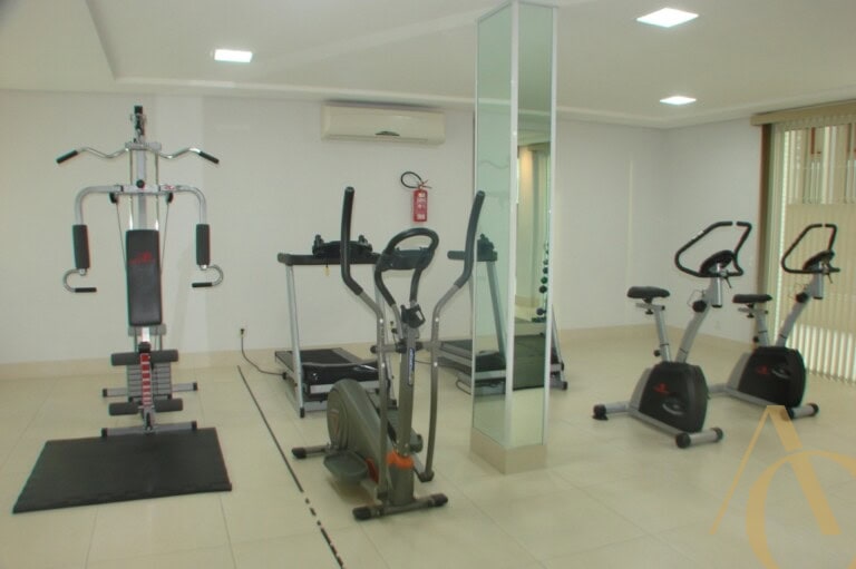 Apartamento para alugar – 2 quartos sendo 1 suíte – Centro, Florianópolis/SC.