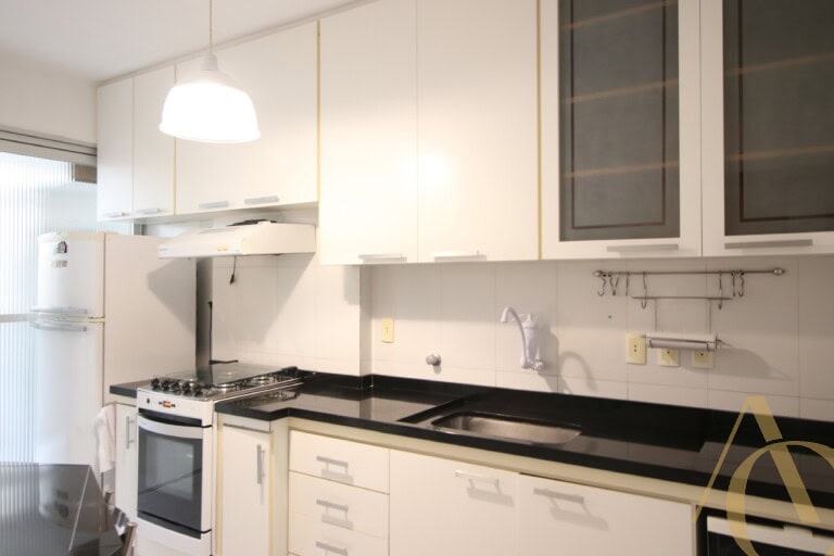 Apartamento para alugar – 3 quartos sendo 1 suíte – Centro | Florianópolis/SC