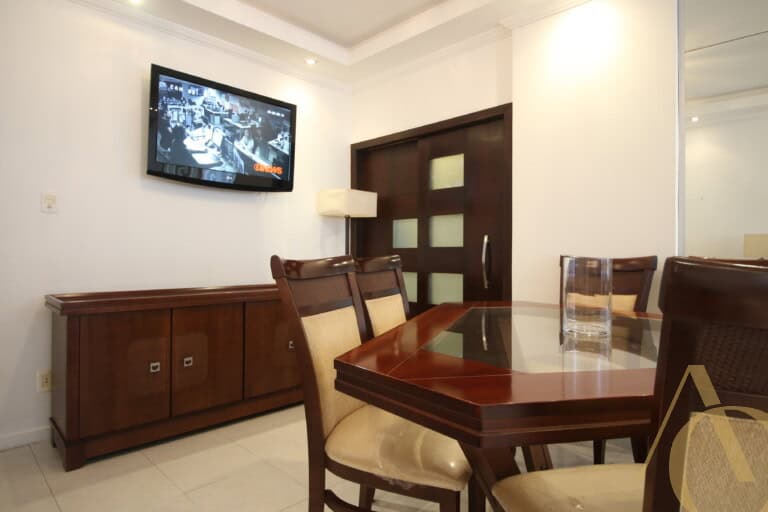 Apartamento para alugar – 3 quartos sendo 1 suíte – Centro | Florianópolis/SC