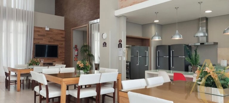 Apartamento para alugar – 3 quartos sendo 1 suíte – Abraão | Florianópolis/SC.