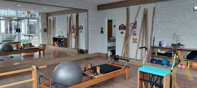 Apartamento para alugar – 3 quartos sendo 1 suíte – Abraão | Florianópolis/SC.