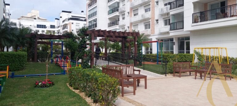 Apartamento para alugar – 3 quartos sendo 1 suíte – Abraão | Florianópolis/SC.